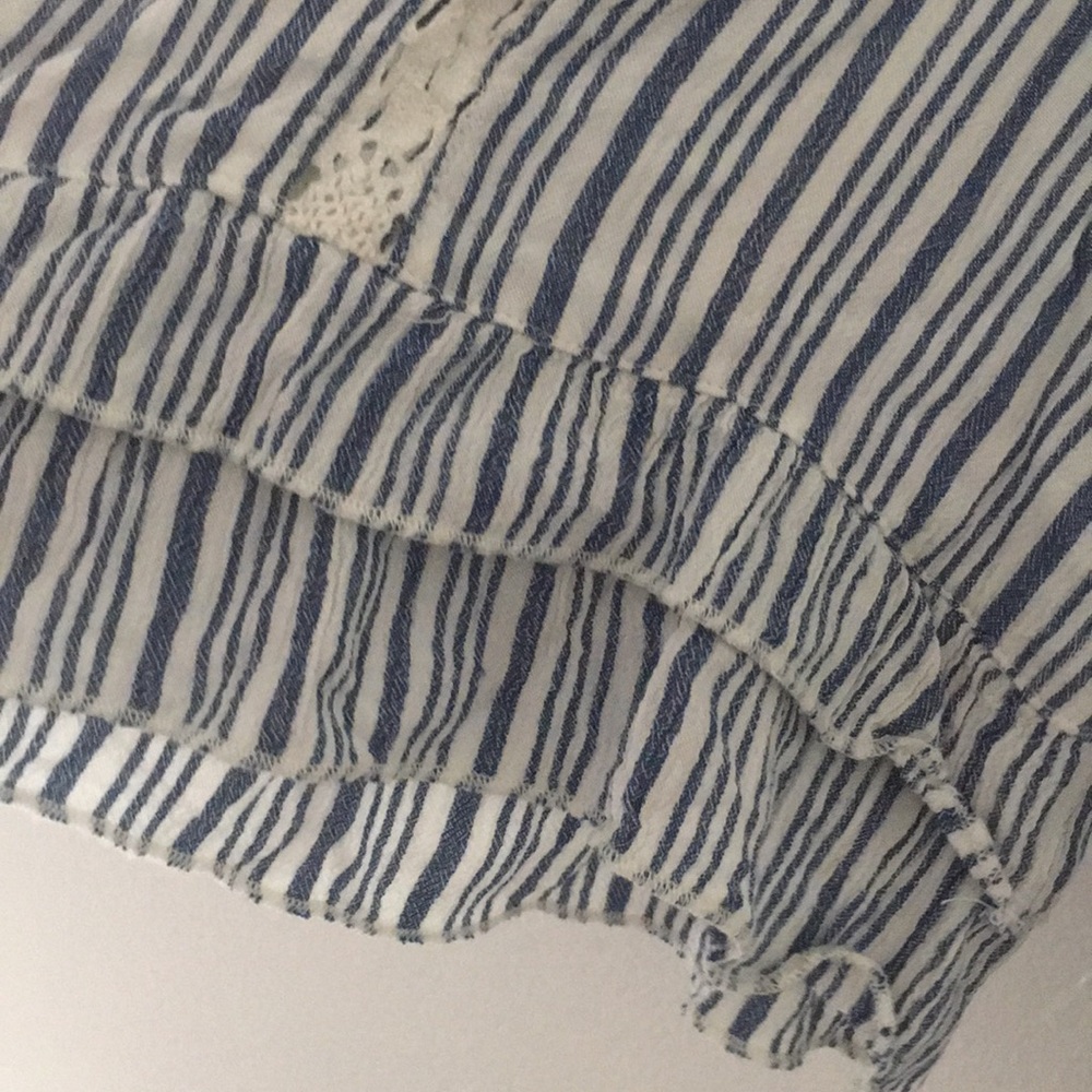 Off the shoulder Top - Picture 4 of 6